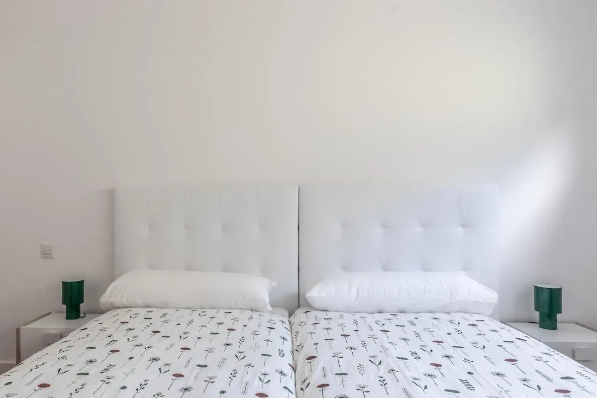Exclusiva Terraza Y Parking A 5 Min De Bilbaoアパートメント ビルバオ