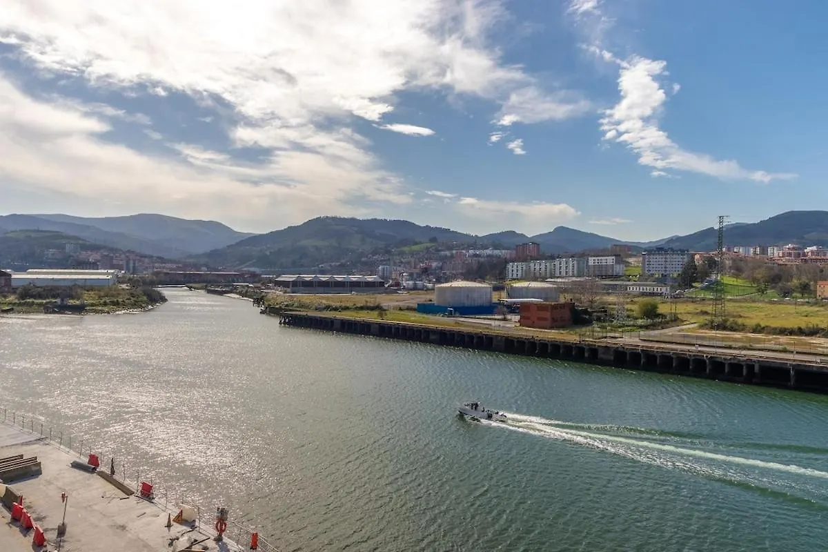 アパート Exclusiva Terraza Y Parking A 5 Min De Bilbaoアパートメント