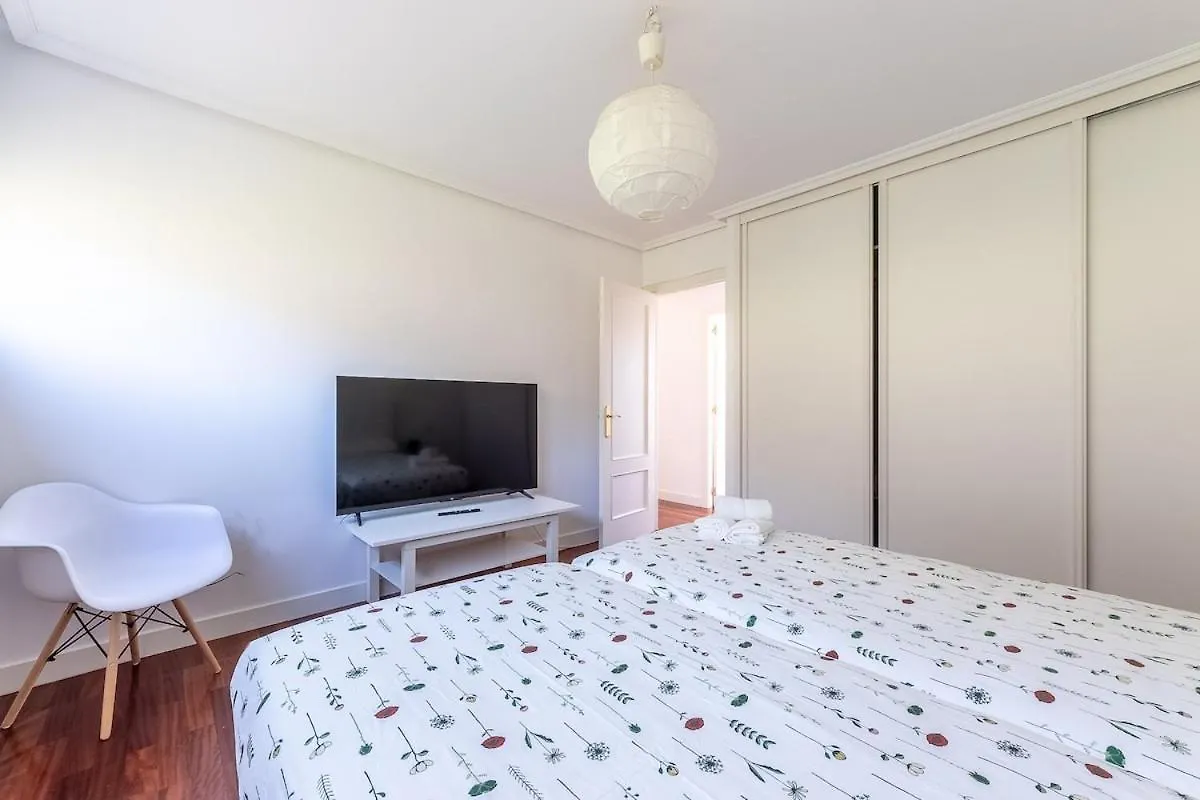 Exclusiva Terraza Y Parking A 5 Min De Bilbaoアパートメント スペイン