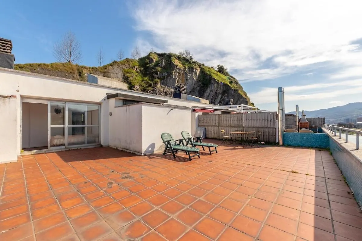 Exclusiva Terraza Y Parking A 5 Min De Bilbaoアパートメント ビルバオ